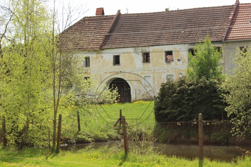 Prodej rodinného domu, 200m, Hněvanov